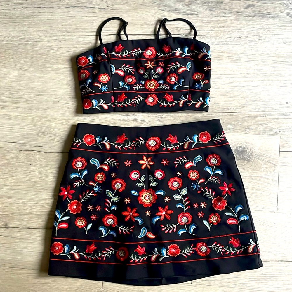 Forever 21 Floral Mini-Skirt and Bandeau Set